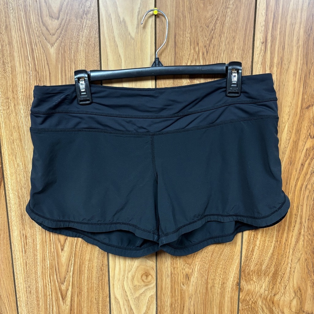 Lululemon 🍋 Shorts Size 10 - Picture 2 of 6